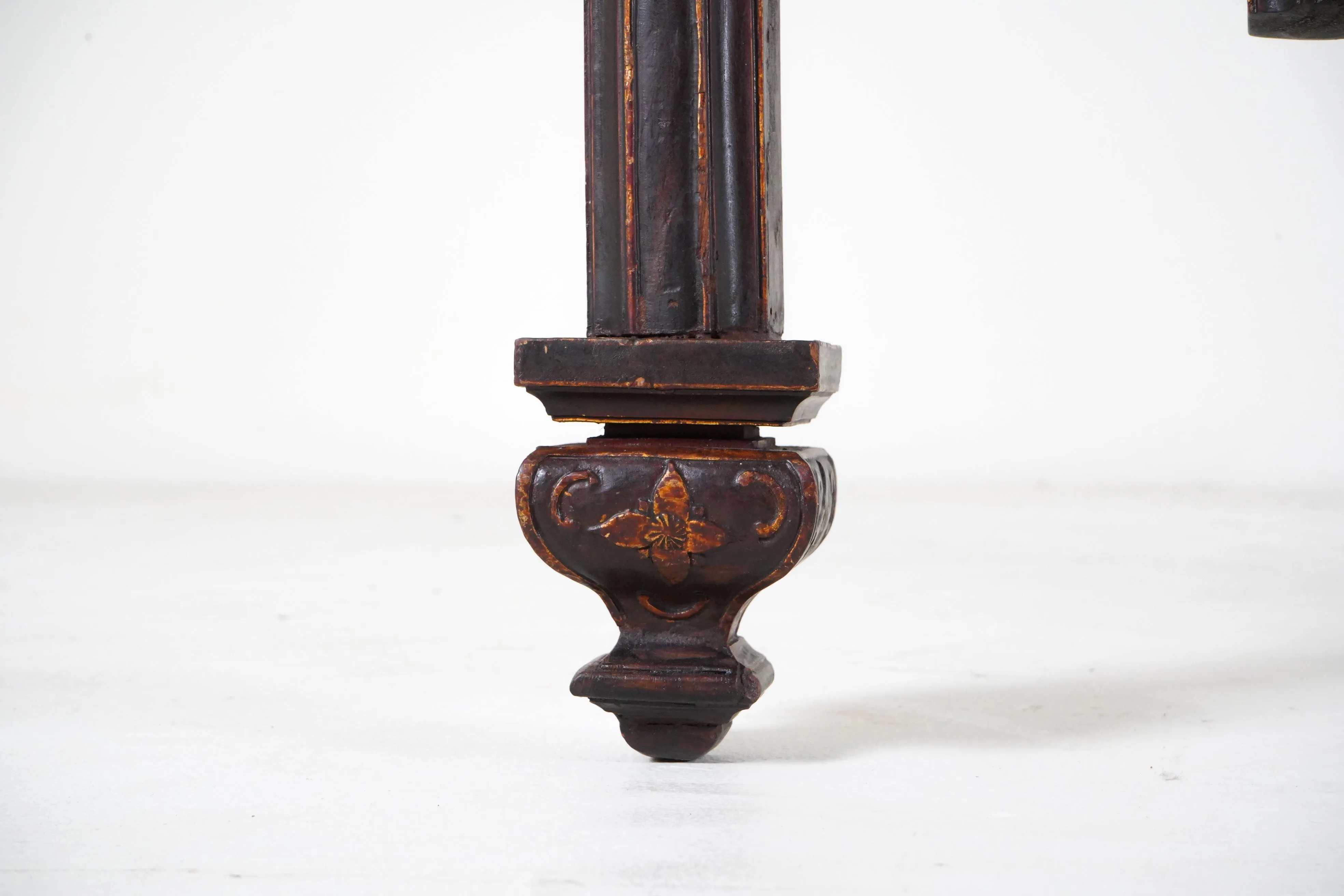 A Late Qing Dynasty Round Elm Wood Arch