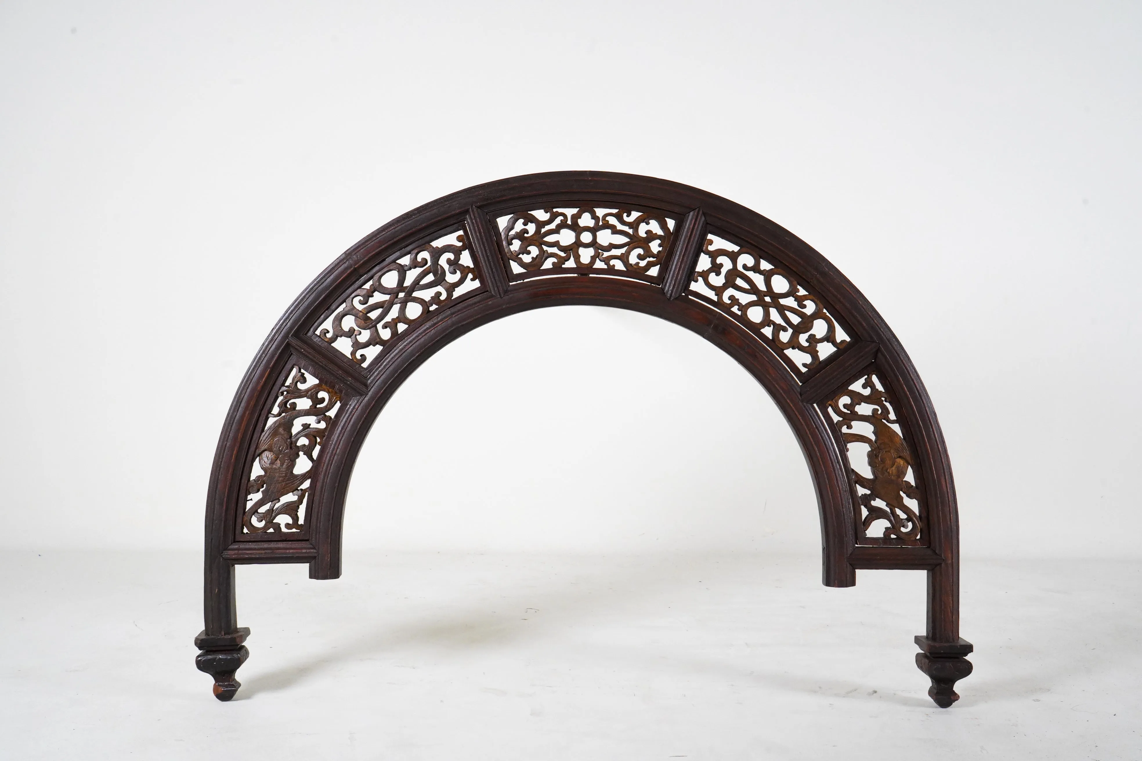 A Late Qing Dynasty Round Elm Wood Arch