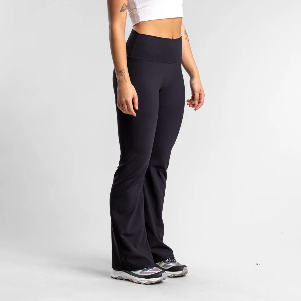 Agile Flared Legging Women's BLACK